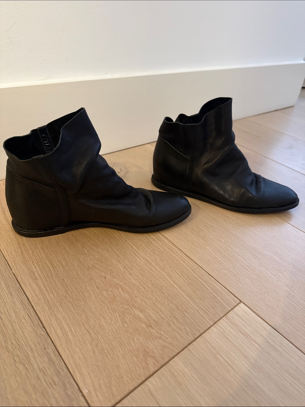 Stuart Weitzman Sprite Slouchy Black Leather Wedge Ankle Booties